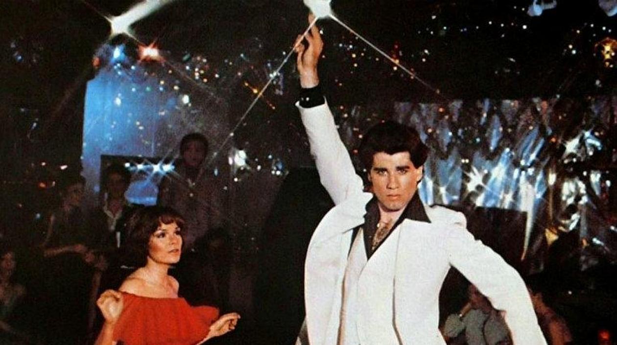 Karen Lynn Gorney y John Travolta en los protagonistas de 'Fiebre de sábado en la noche'.
