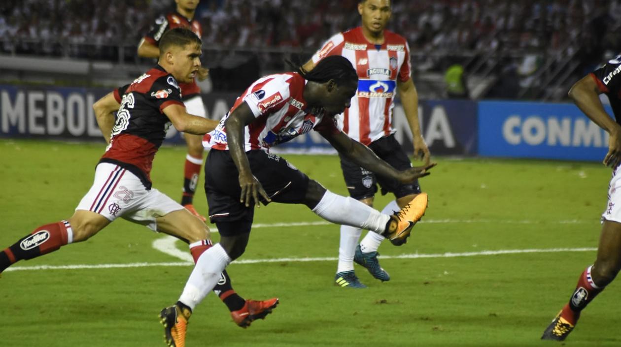 Al parecer los jugadores del equipo barranquillero habrían incurrido en actos 'impropios. 