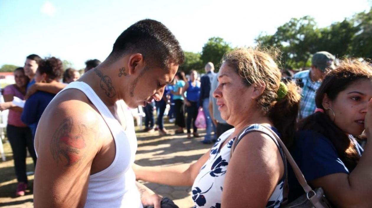 Los reos se abrazaron con sus familiares.