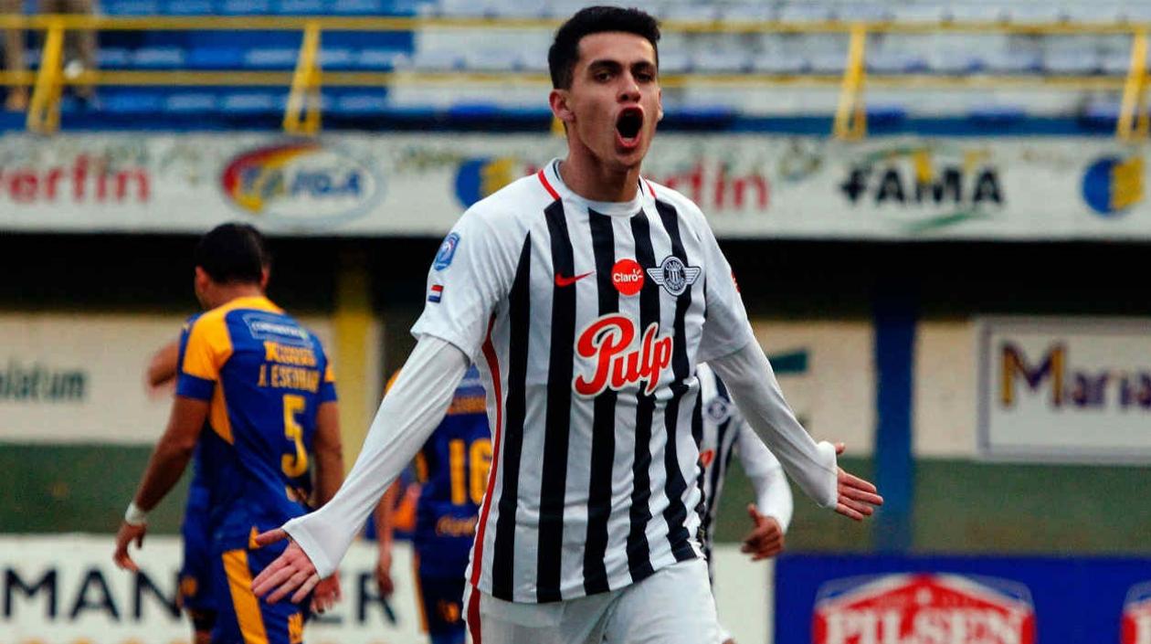 Jesús Medina, delantero paraguayo. 