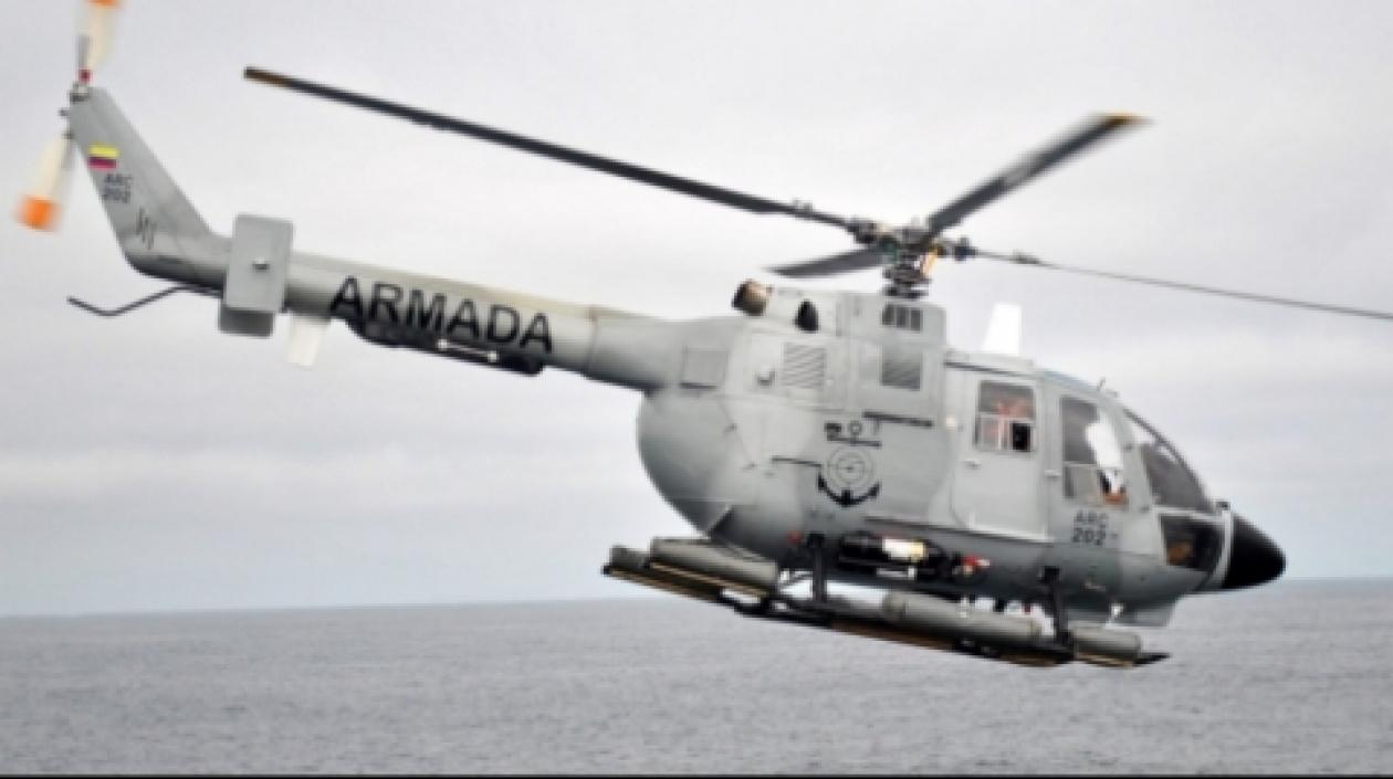 La Armada dispuso también de un avión patrullero marítimo para que busque la lancha.