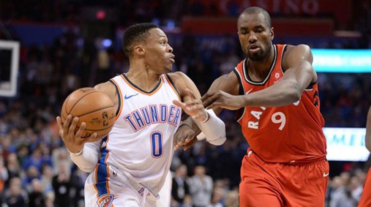 Russell Westbrook en una de sus jugadas destacadas.