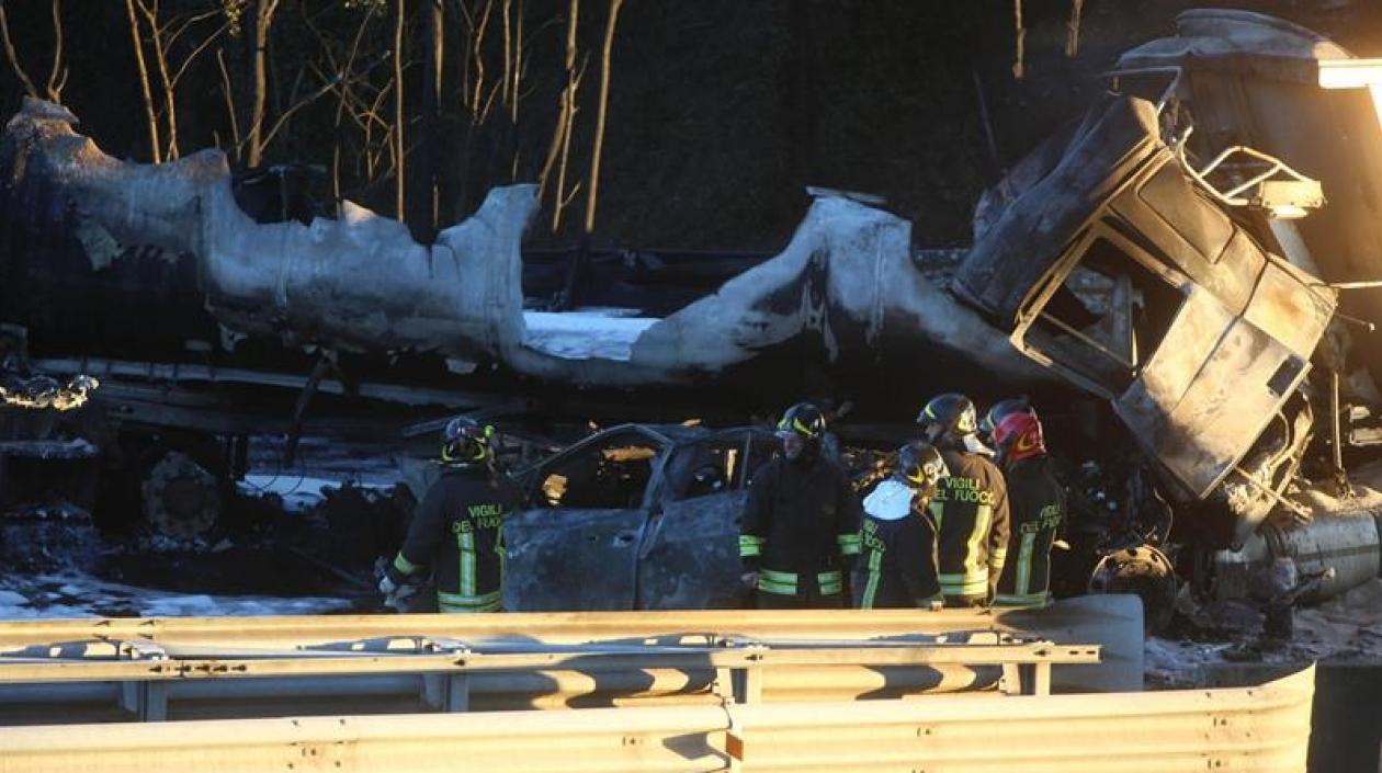 Así quedó el camión cisterna.