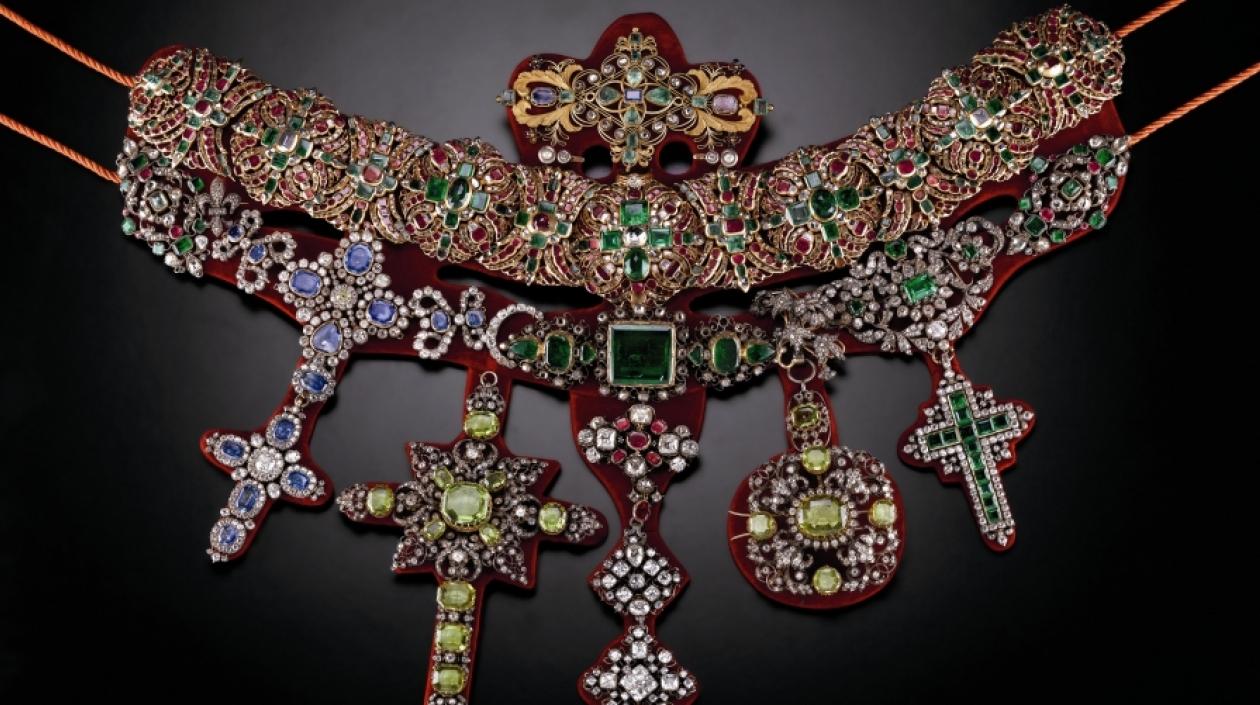 Joyas de la colección "Tesori Dei Moghul E Dei Maharaja: La Collezione Al Thani"