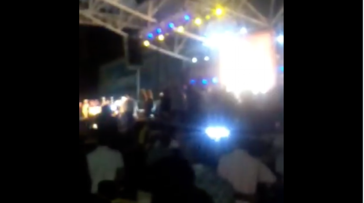 Jorge Oñate en concierto.