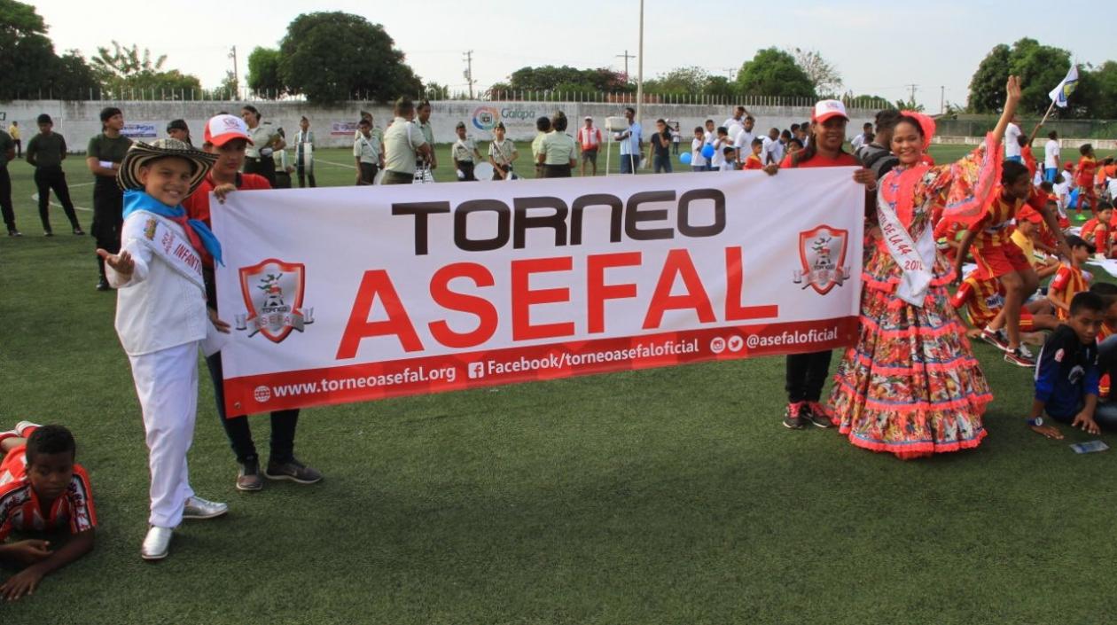 Laura Ospino y Samuel Quintero, reyes infantiles del Carnaval De La 44.