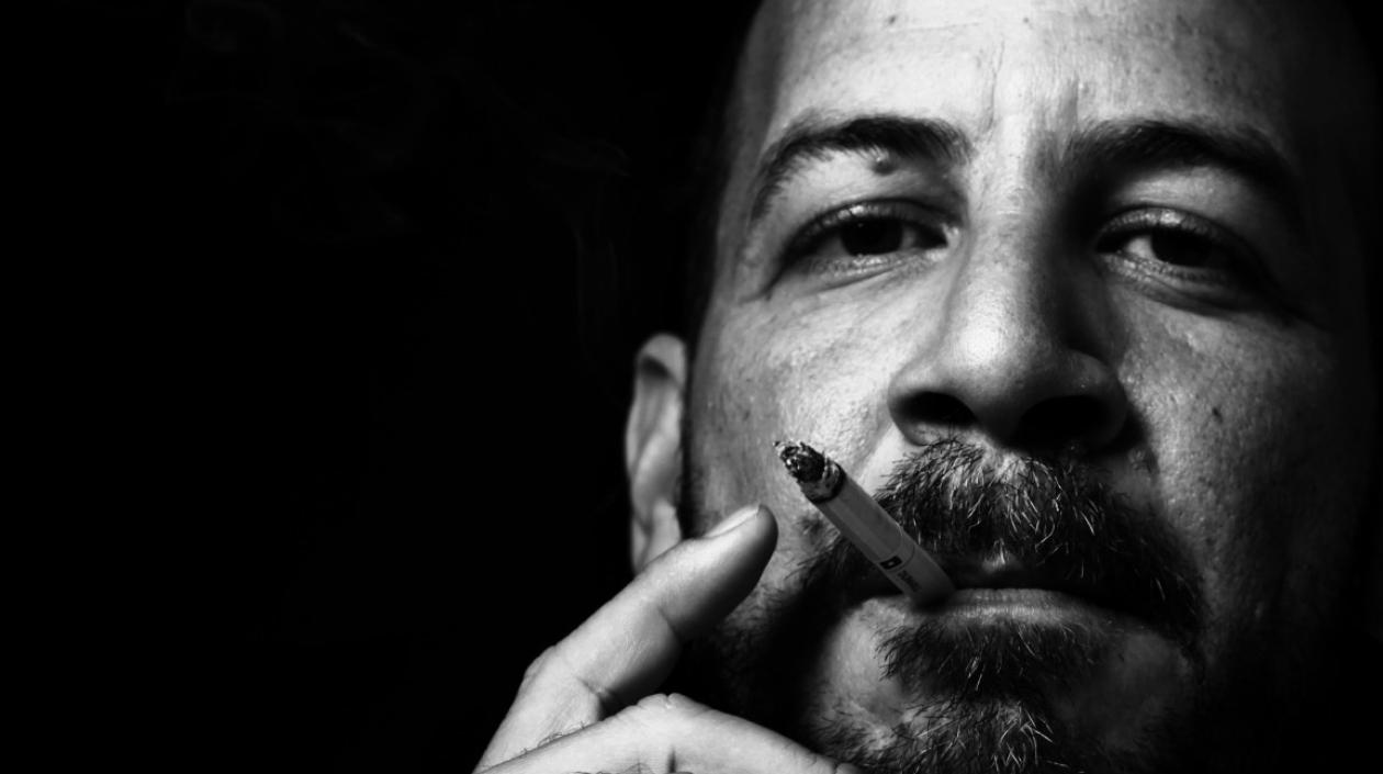 El escritor puertorriqueño Luis Negrón.