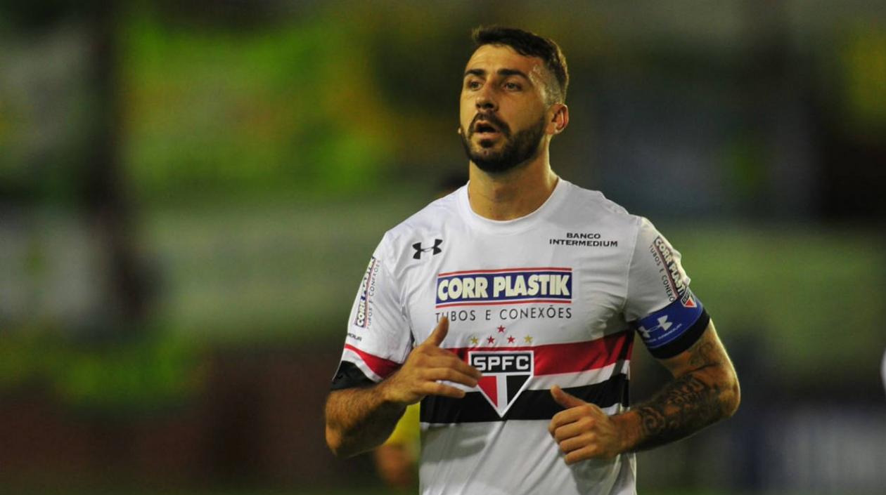 Lucas Pratto, delantero argentino. 