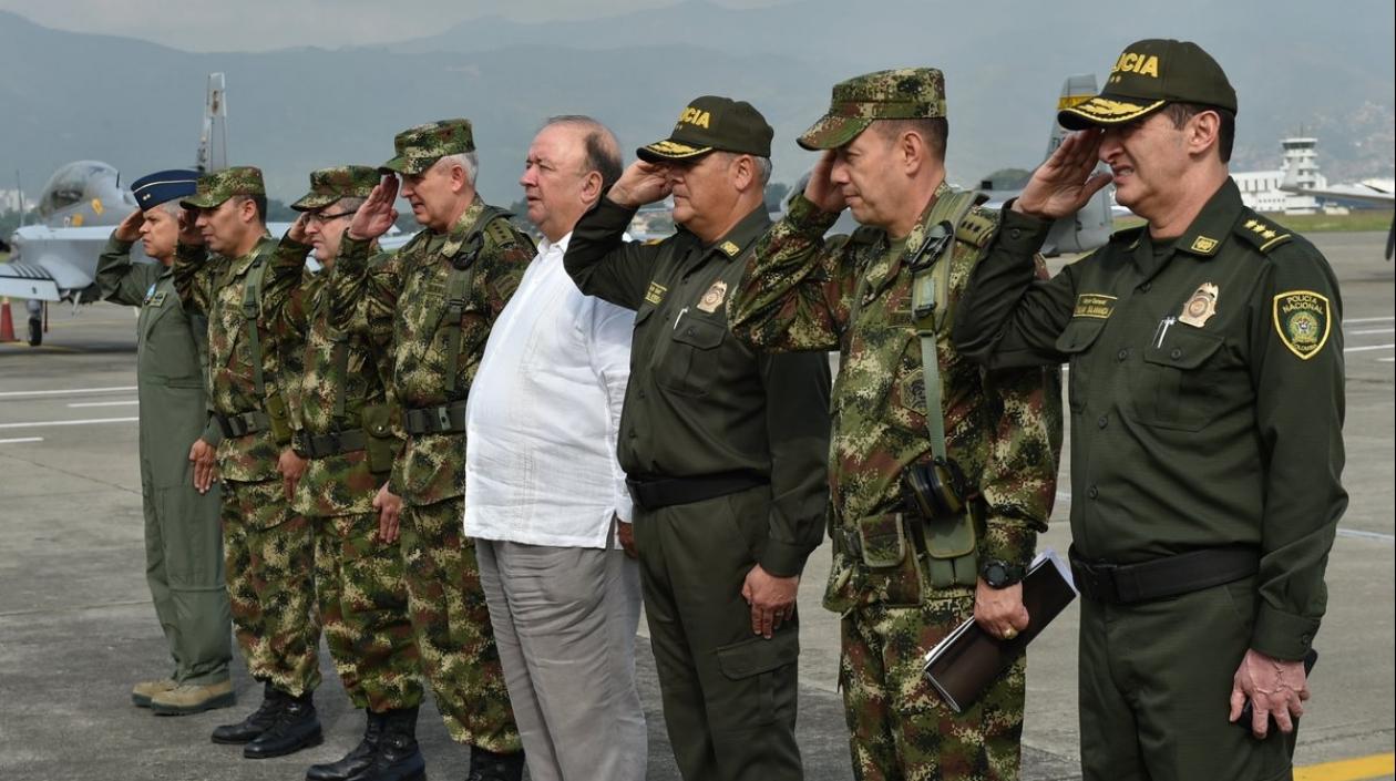 Ministro de Defensa, Luis Carlos Villegas, durante su visita a Cali.