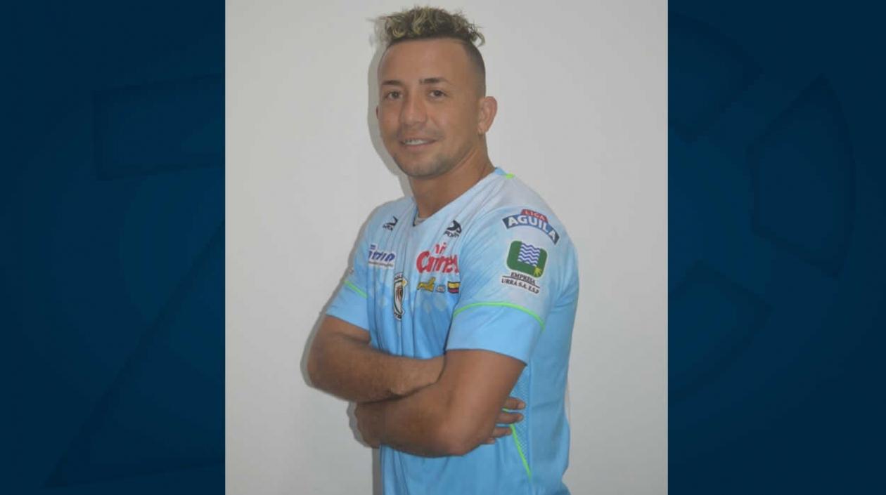 El delantero atlanticense ya posó con la camiseta de Jaguares.