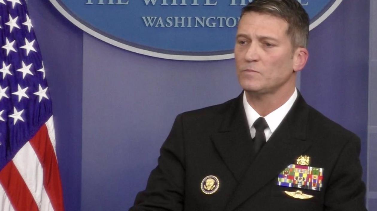 Vicealmirante Ronny Jackson, médico de Donald Trump.