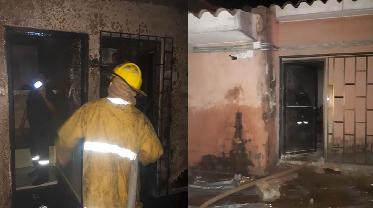 Personal de Bomberos atiende el incendio en la Fiscalía General de la Nación de menores de Riohacha.