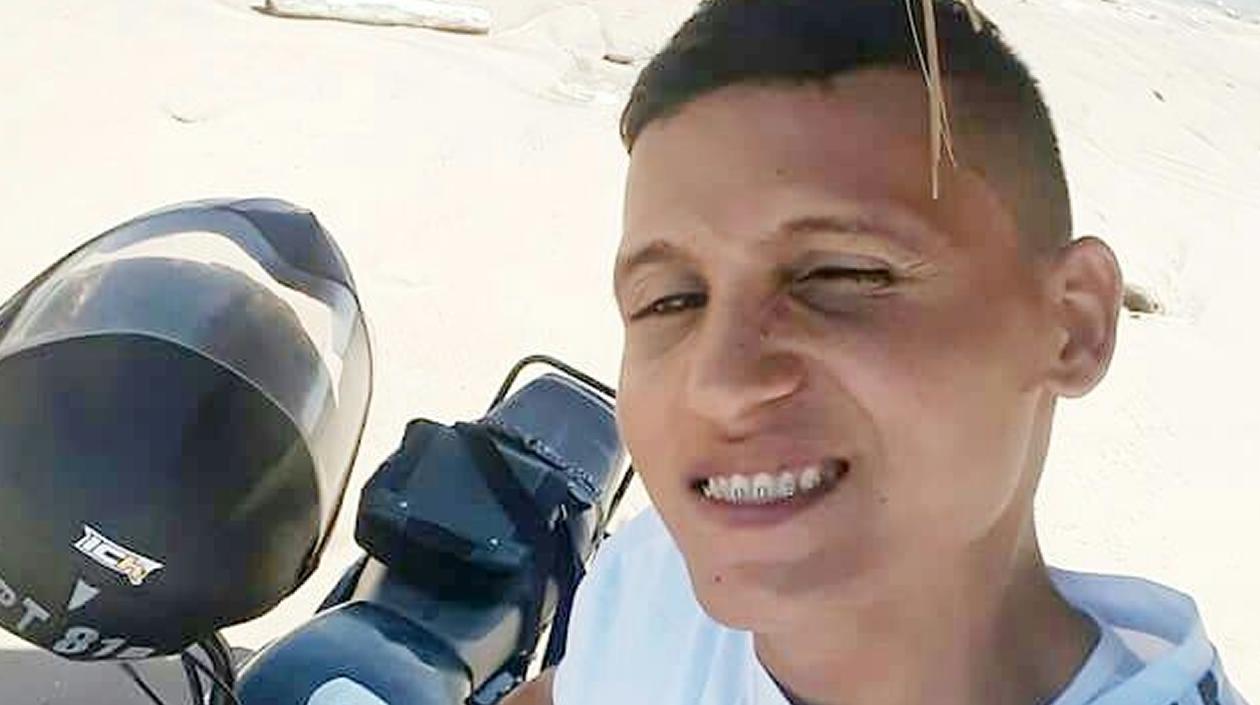  Steven José Roa Santiago.