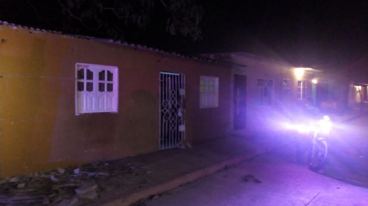  Esta es la casa en Rebolo en donde fue lanzado el artefacto explosivo.