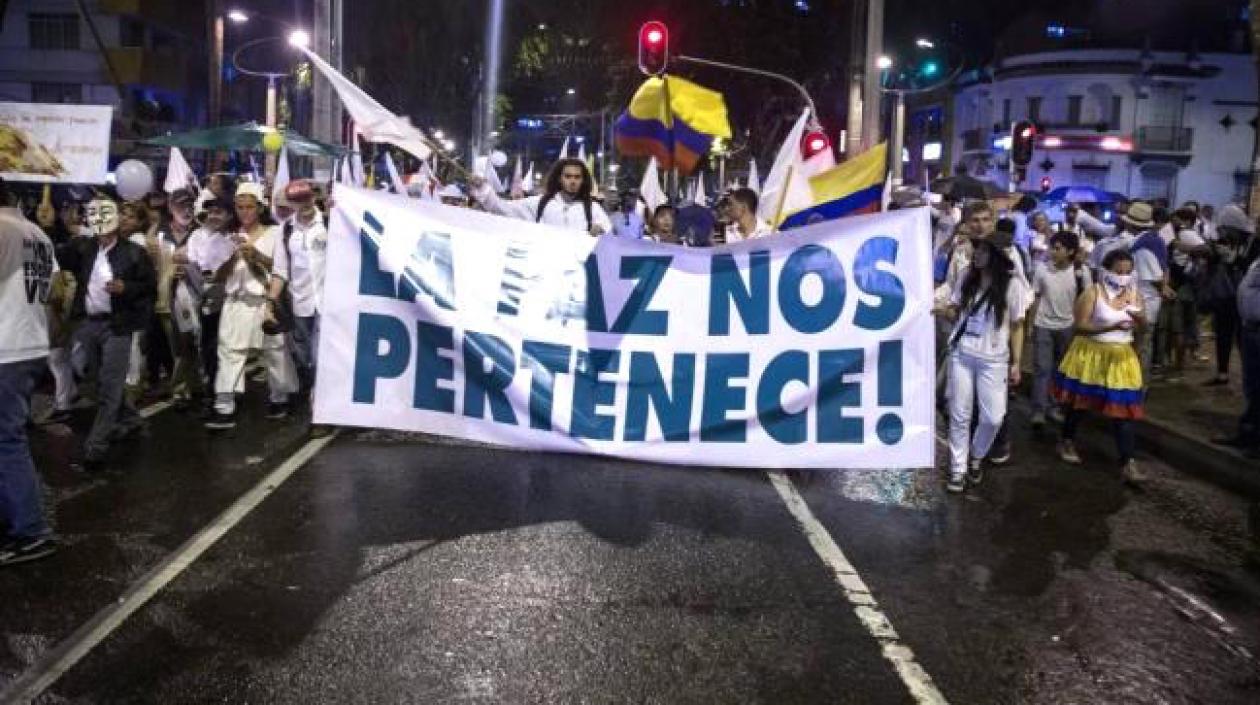 EL ELN plantea el diálogo para salir del impasse en que se encuentra el proceso.