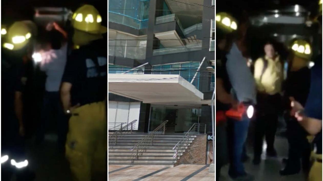 Momentos en que Bomberos rescatan a Cristian Fontalvo, luego de pasar 2 horas en un ascensor.