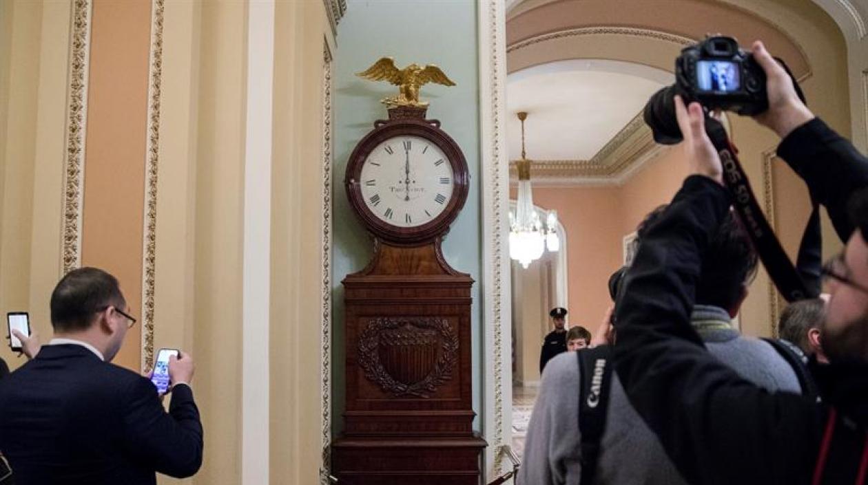 A la medianoche Gobierno hizo un cierre parcial.