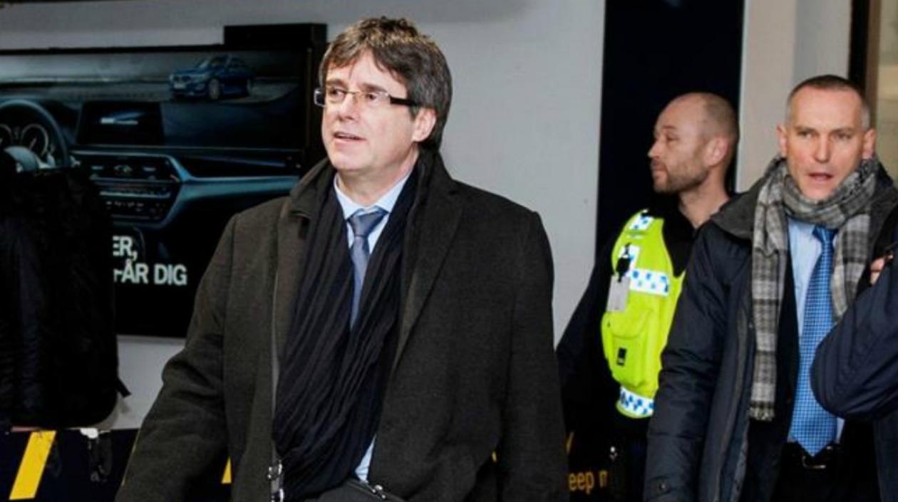 El expresidente de Cataluña Carles Puigdemont a su llegada hoy al aeropuerto de Copenhague procedente de Bruselas.