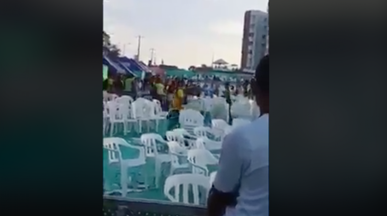 Video de la protesta del público.