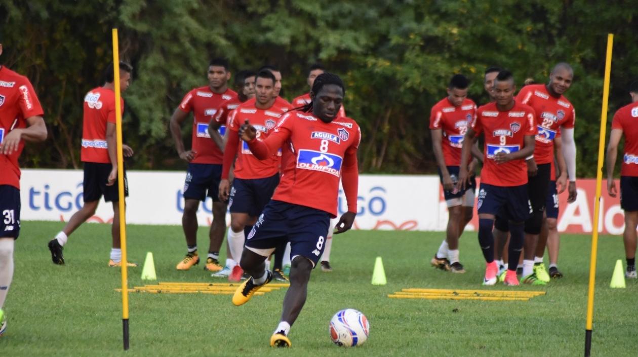 Yimmi Chará durante un entrenamiento de Junior. 