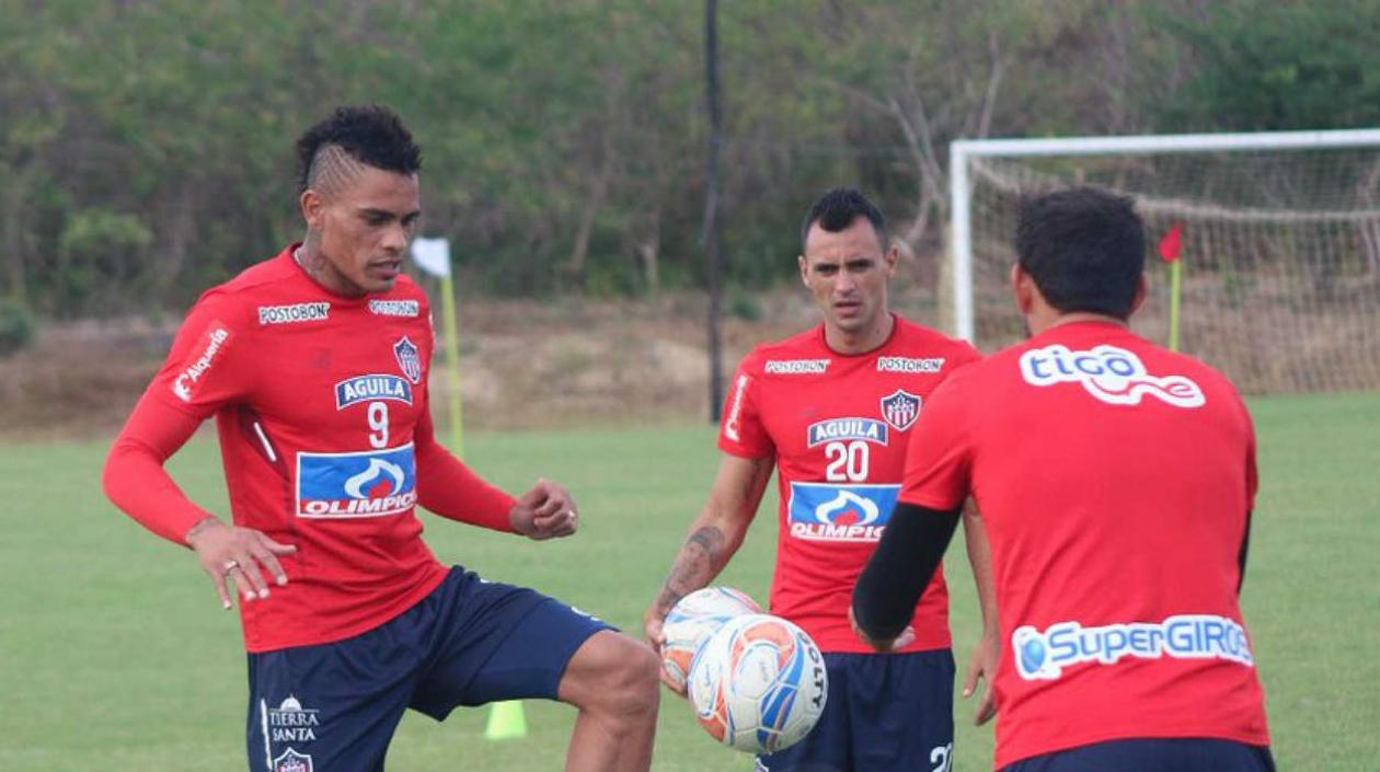 Jonatan Álvez podría tener sus primeros minutos con el equipo. 