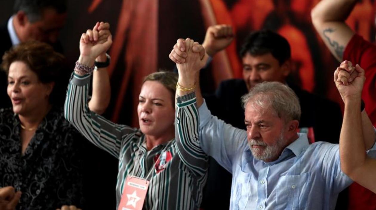Lula lidera las encuestas de intención de voto.