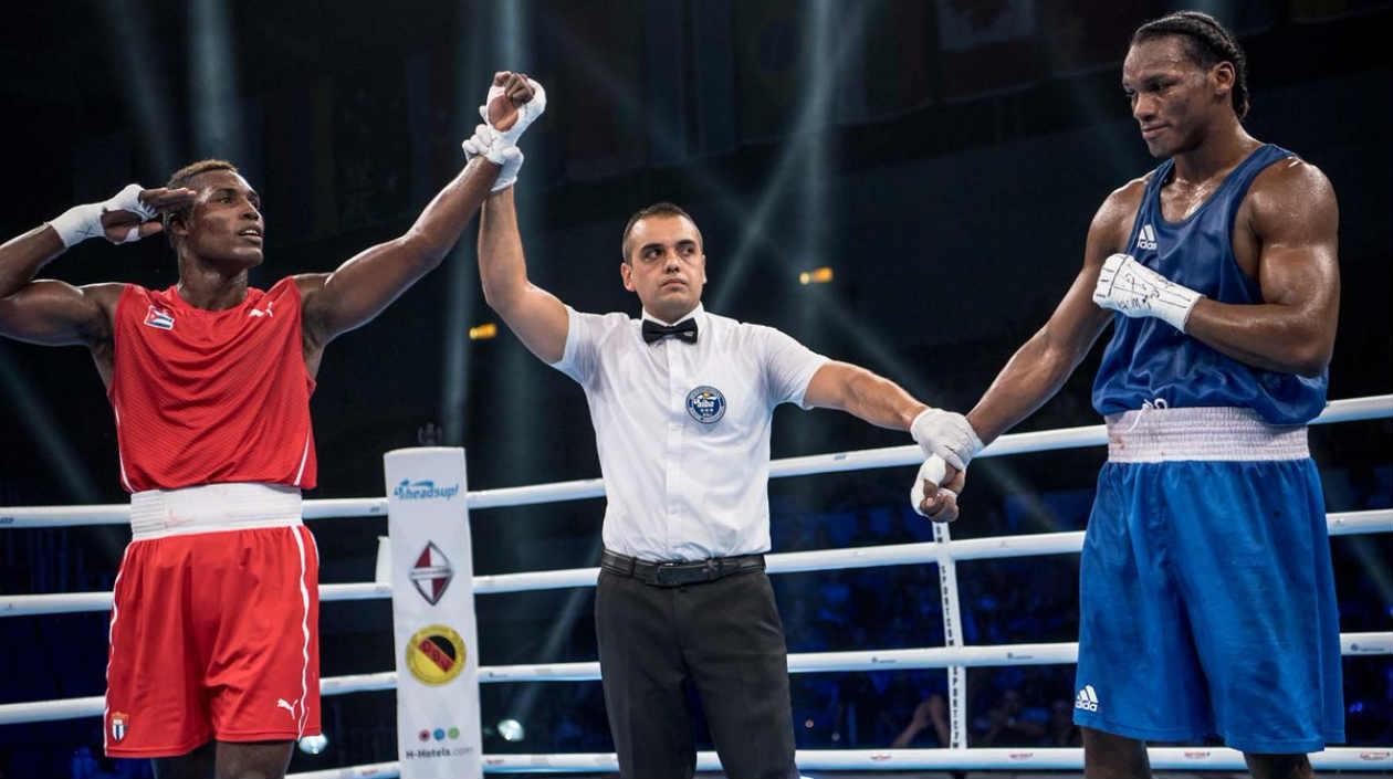 La AIBA es el ente rector del boxeo aficionado. 