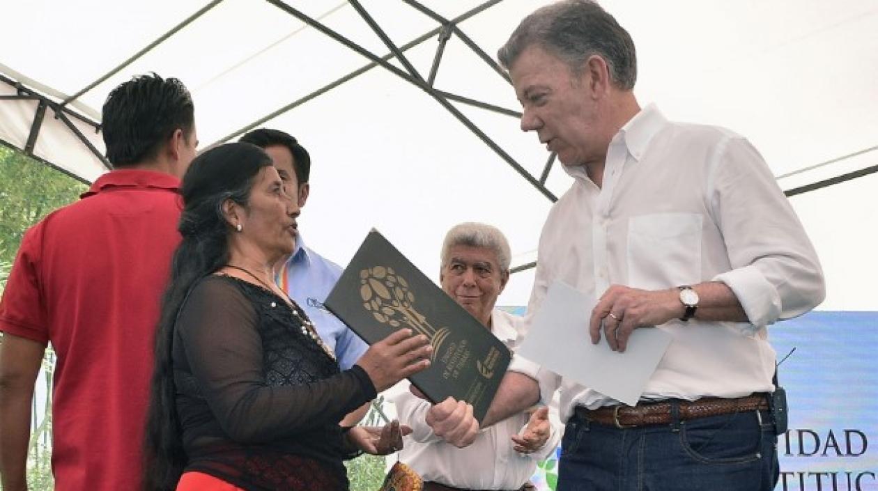 Con la restitución de tierras se les da a los colombianos víctimas de la guerra la oportunidad de que renazcan sus esperanzas..