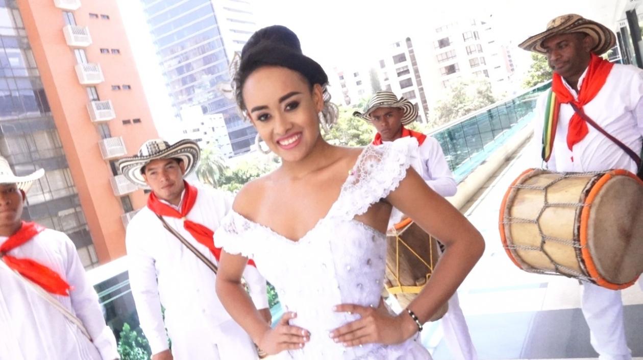 Andrea Vertel, Reina Popular del barrio LA Unión.