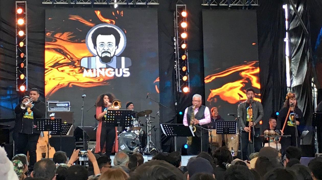Presentación del ensamble quillero ‘Cumbia & jazz fusión’.