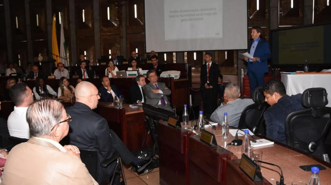 El Gobernador de Antioquia, Luis Pérez Gutiérrez.