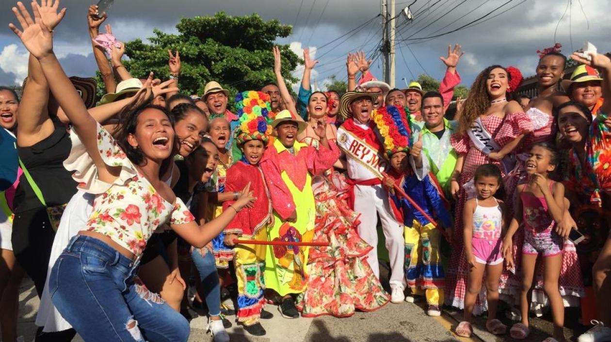 La Reina Carolina y el Rey Momo Freddy Cervantes.