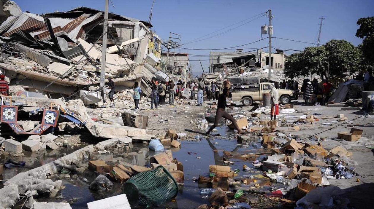 Graves daños materiales causó el terremoto. 