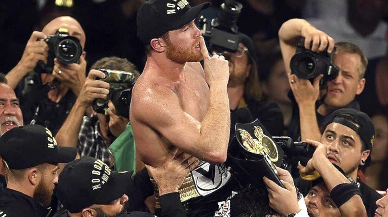  Saúl 'Canelo' Álvarez, campeón mundial de peso mediano del CMB.