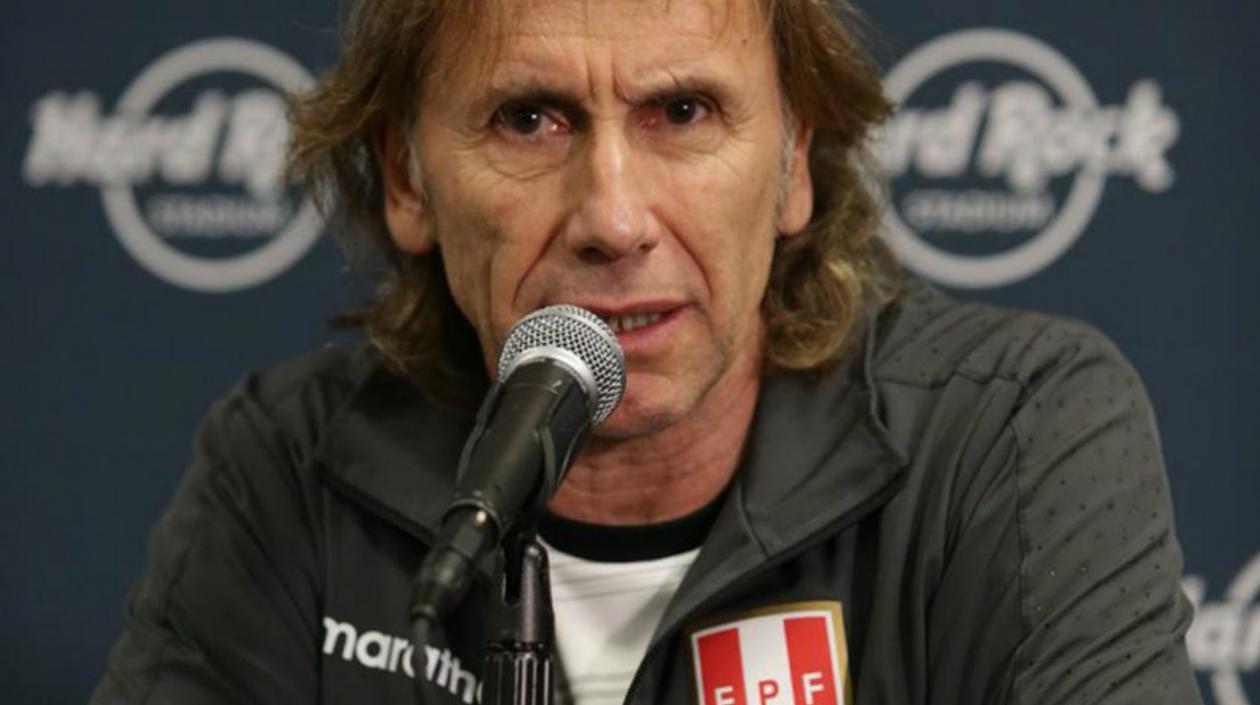 Ricardo Gareca, técnico de Perú. 