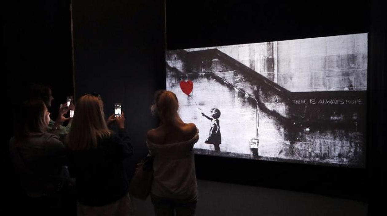  lienzo "Girl With Balloon" (Niña con globo).