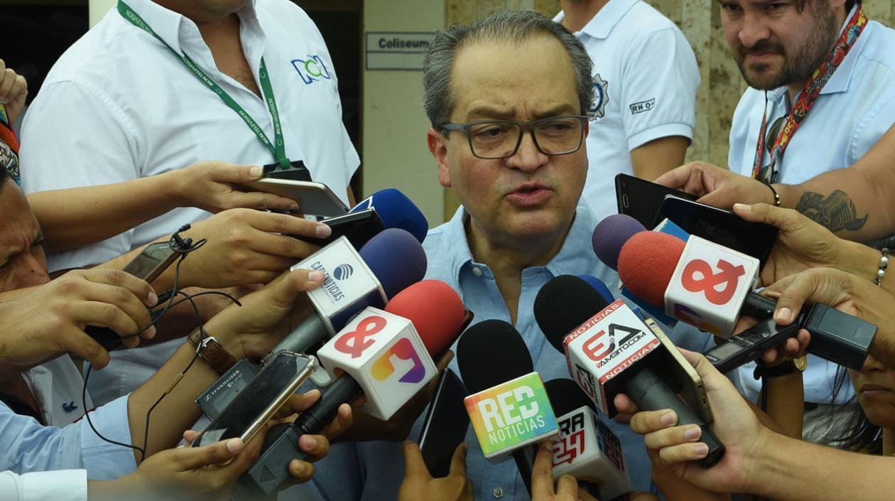 Fernando Carrillo Florez, procurador.