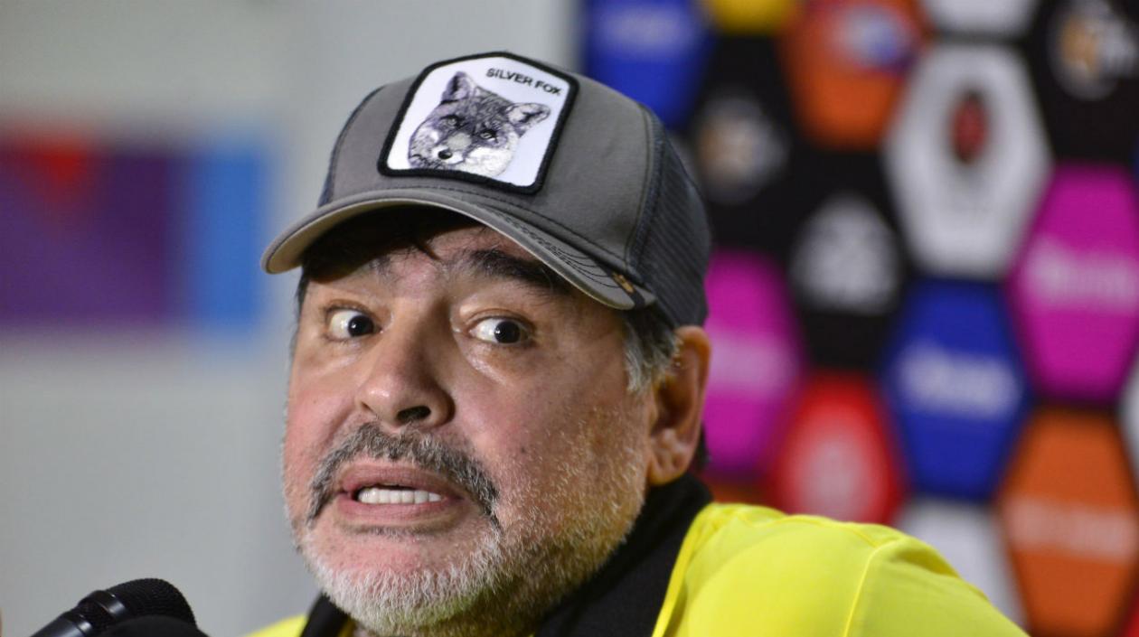Diego Maradona, técnico de los Dorados de México.