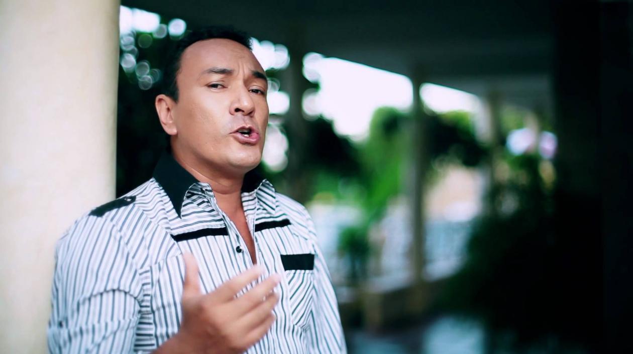 El cantante de música popular Gency Ramírez.