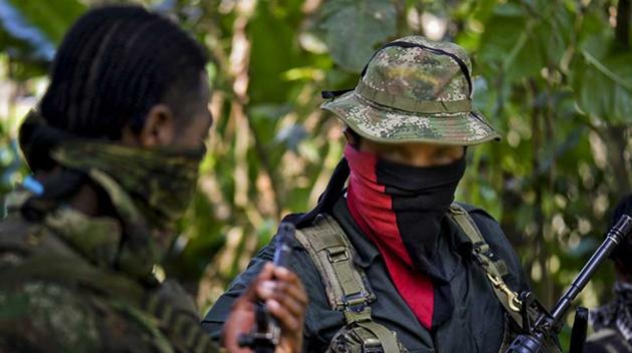  El ELN afirmó en su comunicado que dos meses después de que Duque asumiera la Presidencia, Duque ha intensificado los operativos militares contra ellos. 