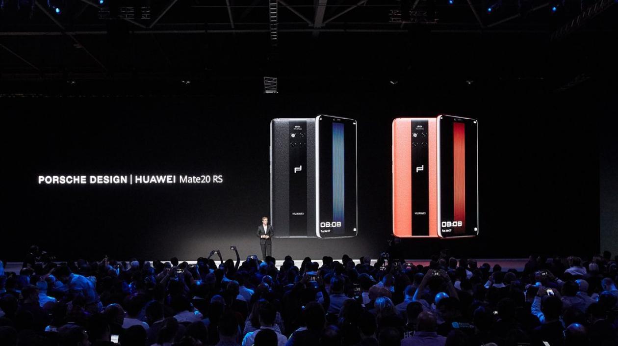 Los nuevos teléfonos cuentan con tres cámaras traseras.