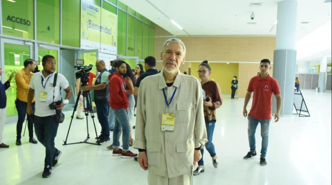 El escritor Roberto Burgos Cantor en su última visita a Barranquilla.