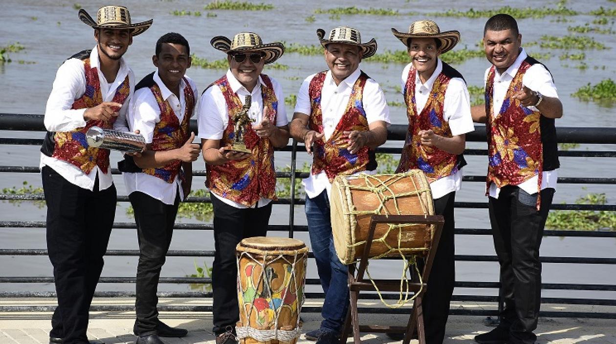 La agrupación Cumbia Caribe,