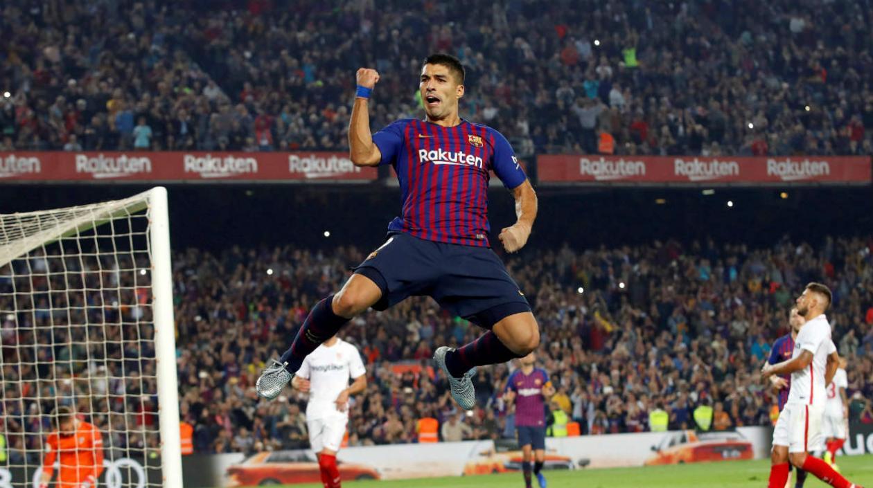 Luis Suárez festeja la anotación. 