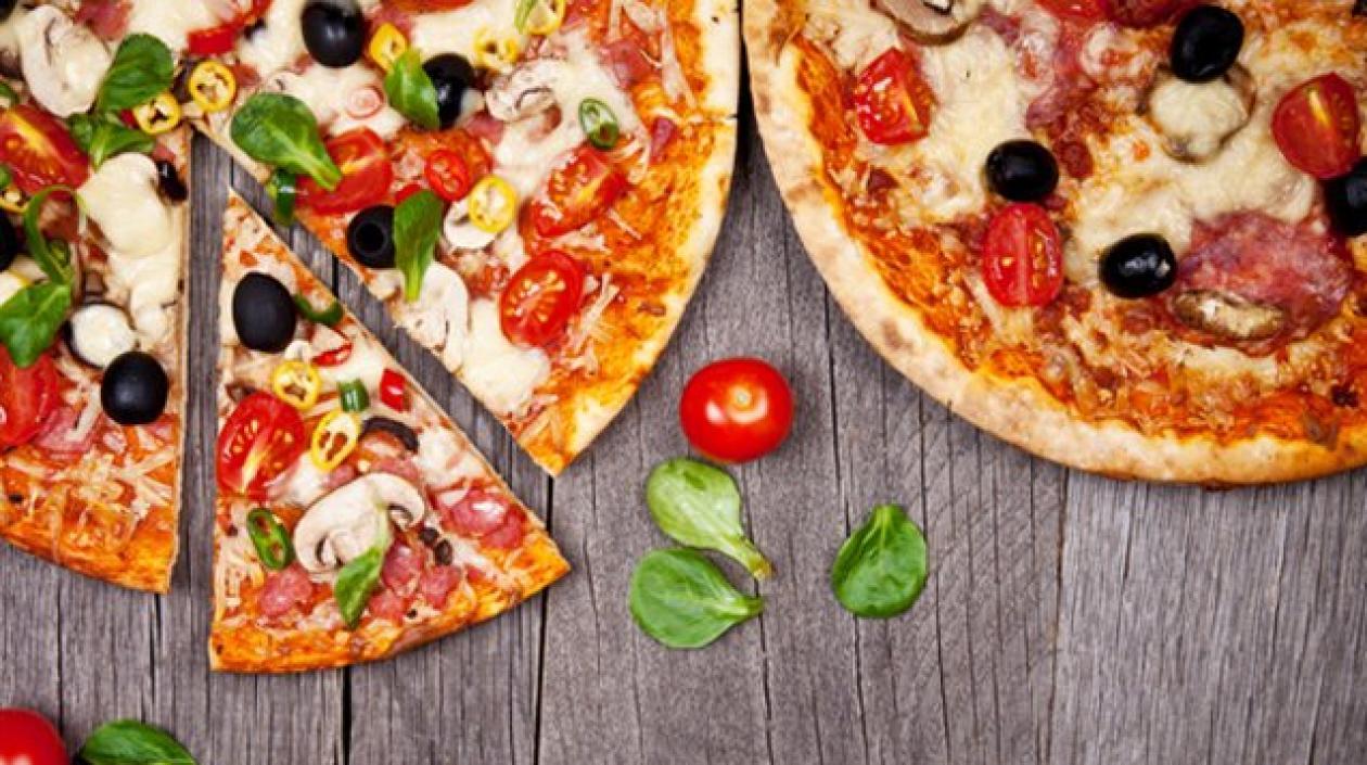 Todos los descuentos serán en pizzas artesanales.