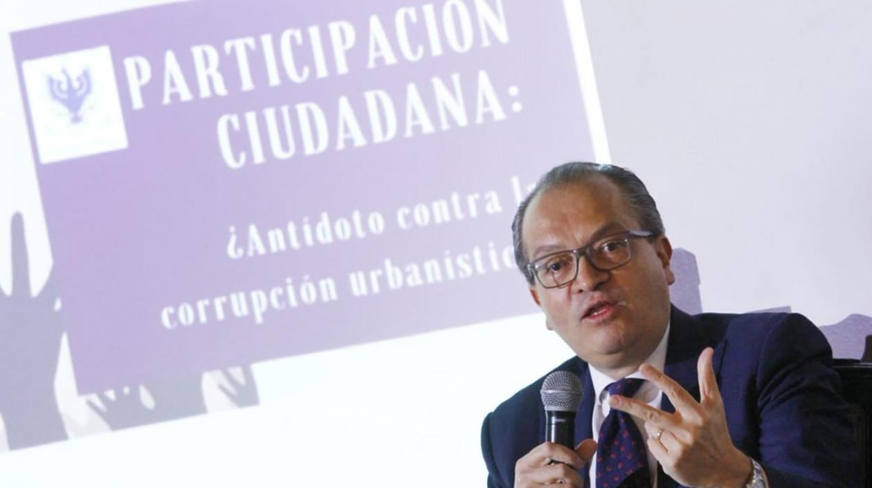 El Procurador General, Fernando Carrillo,