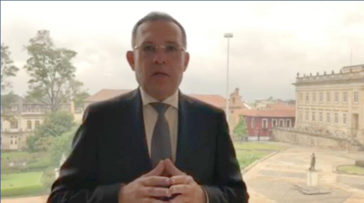  Efraín Cepeda, senador.