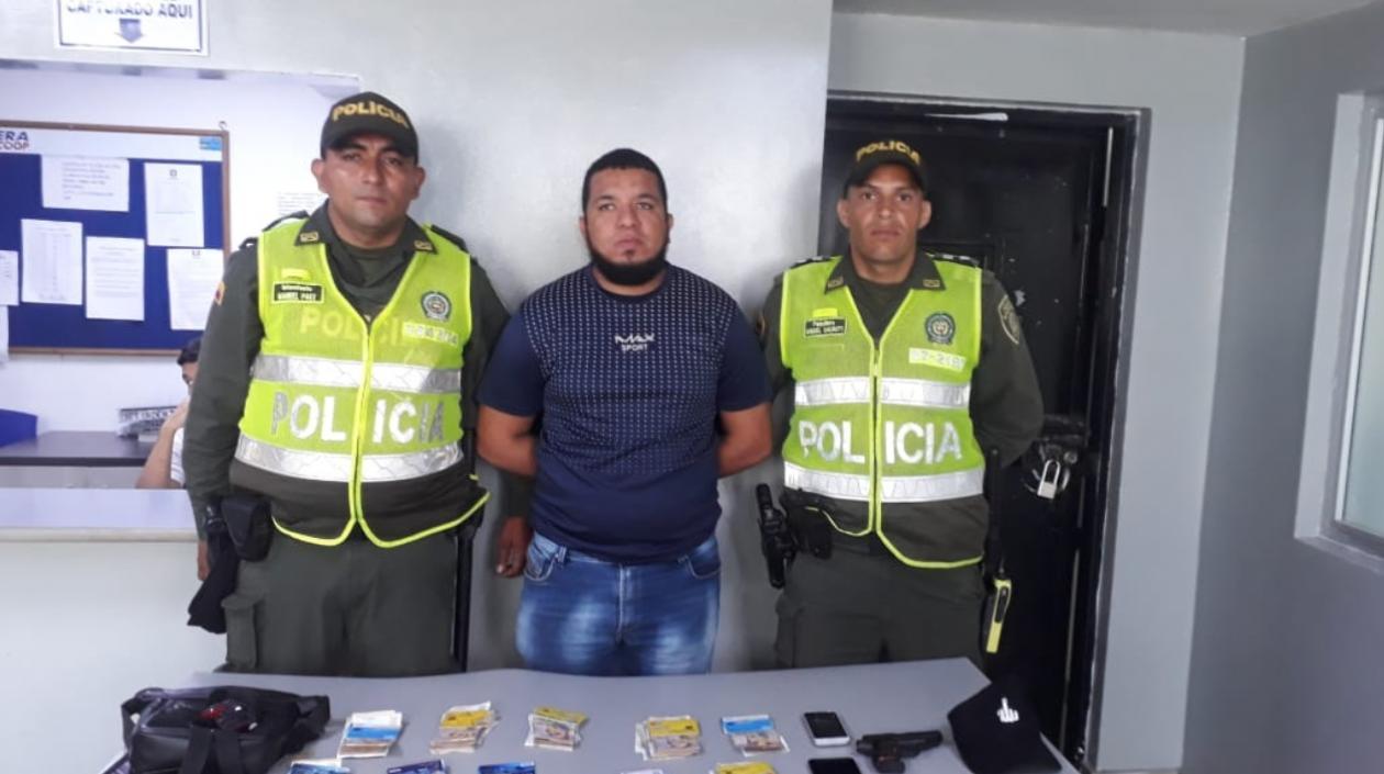 El hombre fue conducido a la URI de la Fiscalía. 