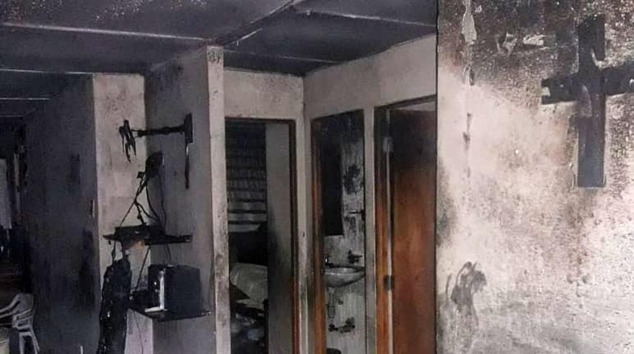 Así quedó la vivienda en la urbanización Villa Olímpica.