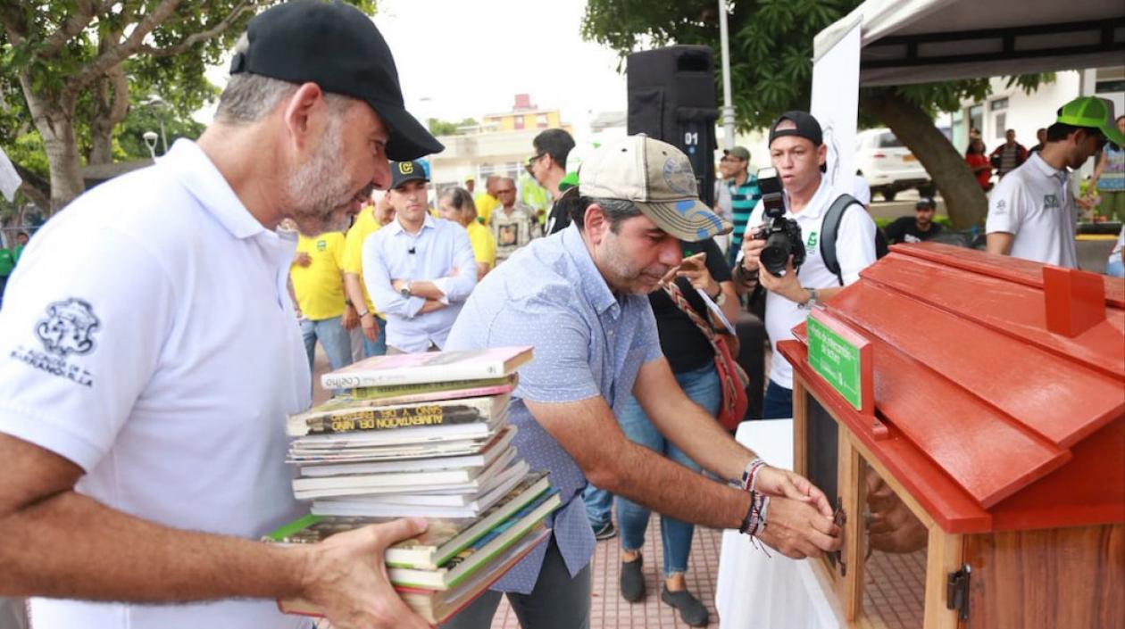 El Alcalde Alejandro Char y el Secretario de Cultura Juan José Jaramillo.